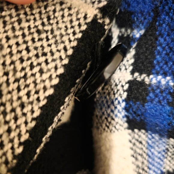 Vintage Blue, Black and White Plaid Jacket - Women's XL - Picture 4 of 11